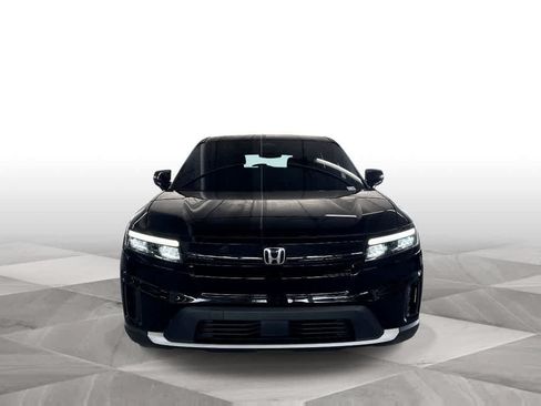 Used 2024 Honda Prologue EX image 3