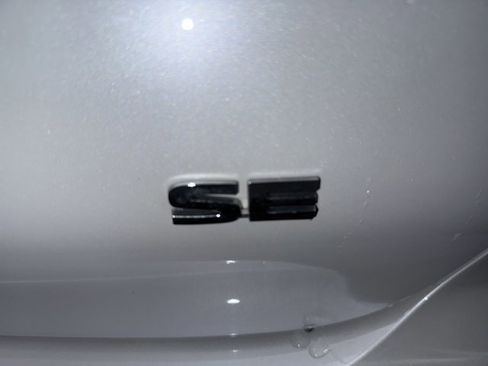 Used 2023 Mitsubishi Outlander SE image 36