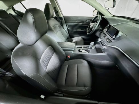 Used 2024 Nissan Altima 2.5 S FWD image 24