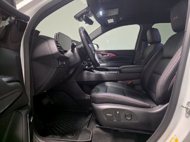 Used 2025 Chevrolet Traverse Z71 w/ Enhanced Driving Package AWD/4WD image 14