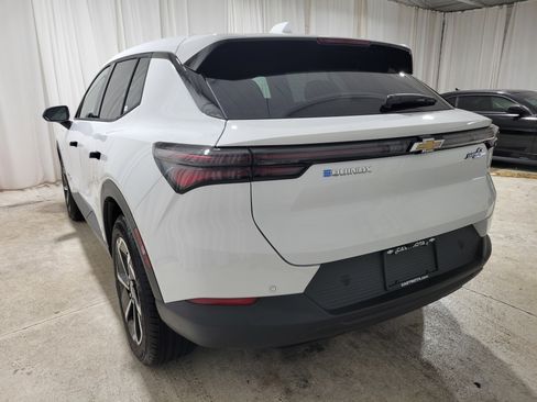 Used 2025 Chevrolet Equinox EV LT image 8