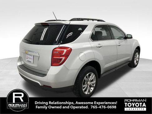 Used 2017 Chevrolet Equinox LT image 6