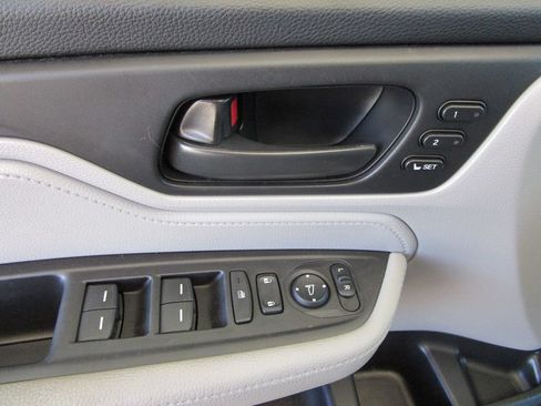 Used 2022 Honda Odyssey EX-L image 31