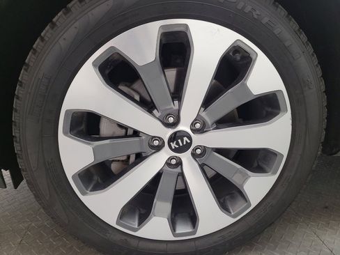 Used 2021 Kia Telluride EX w/ EX Premium Package FWD image 31