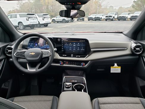 New 2026 Chevrolet Equinox LT w/ Convenience Package II image 35