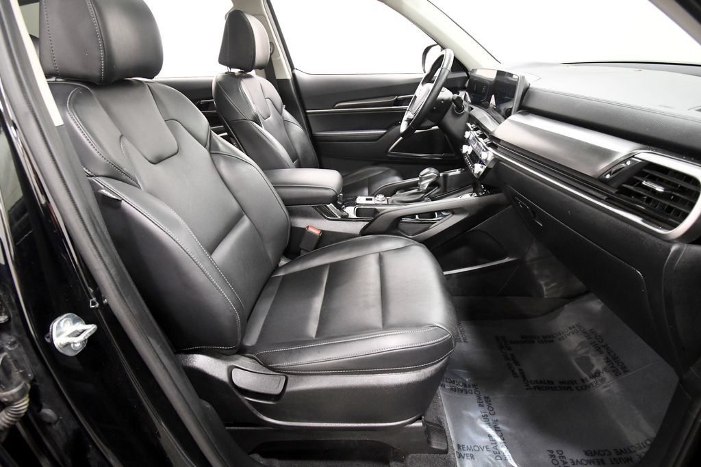 Certified 2024 Kia Telluride S w/ S Sunroof Package AWD/4WD image 19