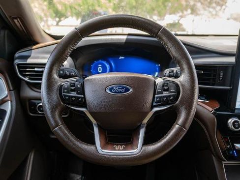 Certified 2023 Ford Explorer King Ranch w/ Technology Package RWD image 25