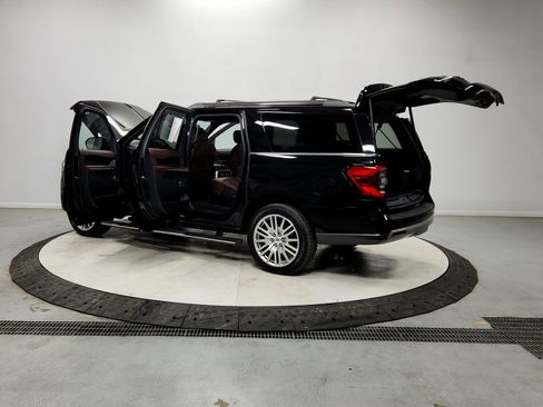 Used 2024 Ford Expedition Max Limited image 13