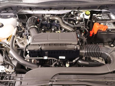 Used 2025 Ford Escape Active AWD/4WD image 18