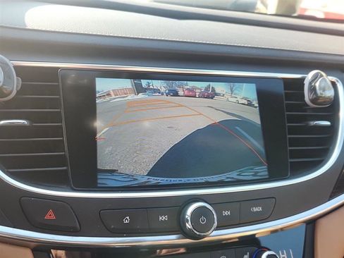 Used 2017 Buick LaCrosse Essence image 18