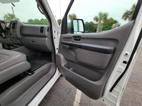 Used 2020 Nissan NV 2500 SV w/ Navigation Package RWD image 32