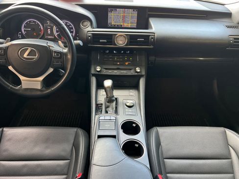 Used 2015 Lexus RC 350 w/ Navigation System Package RWD image 4