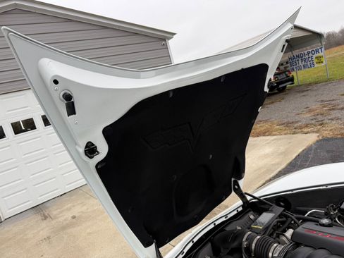 Used 2007 Chevrolet Corvette Coupe w/ Preferred Equipment Group image 28