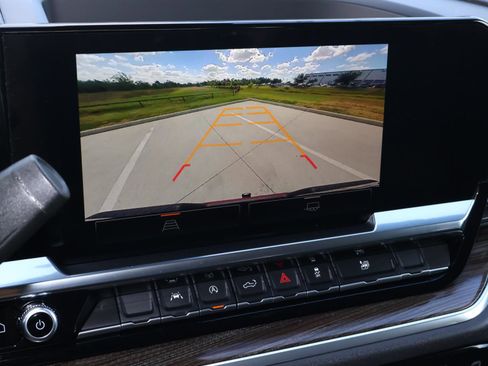 Used 2023 GMC Sierra 1500 Elevation image 33