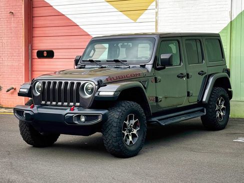 Used 2019 Jeep Wrangler Unlimited Rubicon AWD/4WD image 2