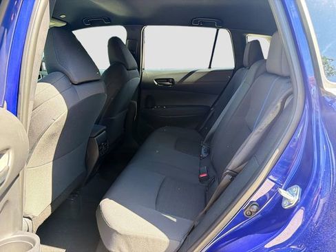 Used 2023 Toyota Corolla Cross AWD Hybrid image 19