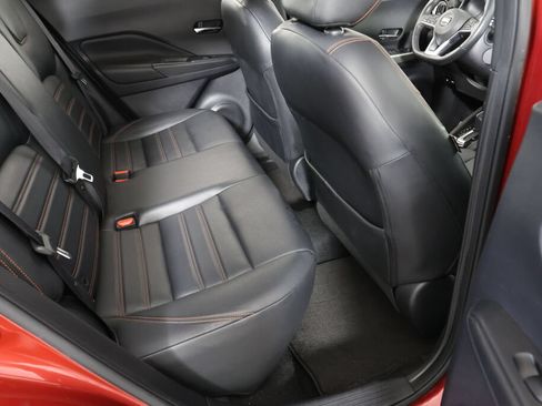 Used 2019 Nissan Kicks SR w/ SR Premium Package FWD image 22