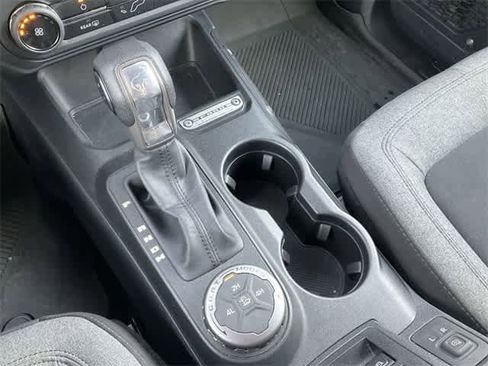 Used 2022 Ford Bronco Base image 22