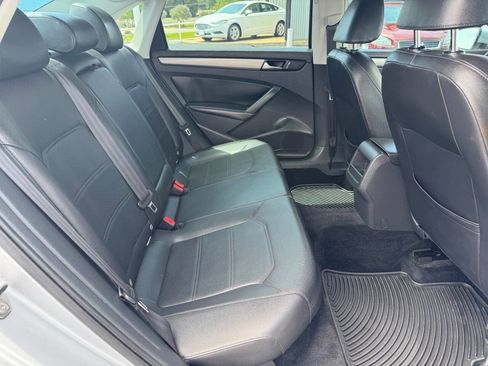 Used 2015 Volkswagen Passat 1.8T Wolfsburg Edition FWD image 22