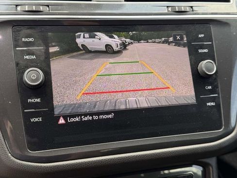 Used 2023 Volkswagen Tiguan SE FWD image 28