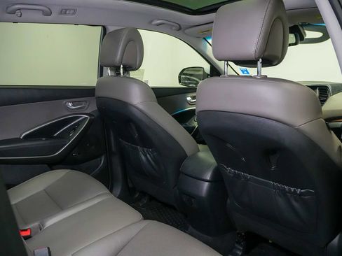 Used 2018 Hyundai Santa Fe FWD image 25