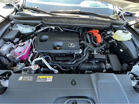 New 2026 Lexus RX 450h AWD image 40