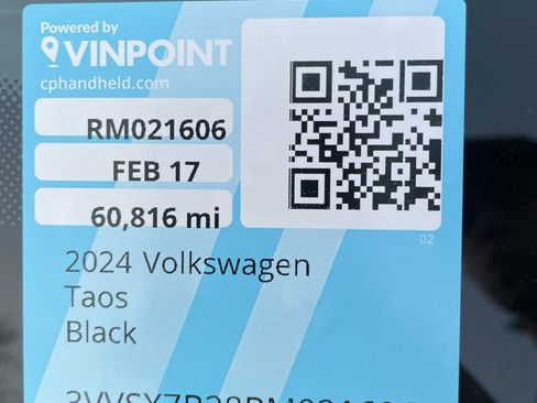 Used 2024 Volkswagen Taos SE image 28