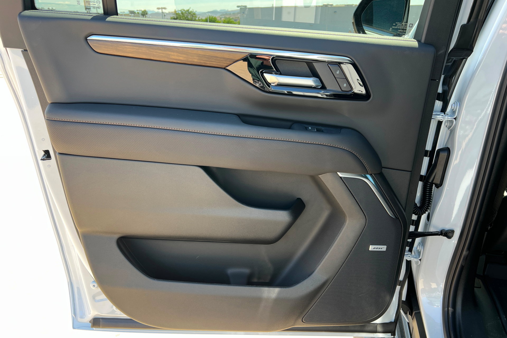 New 2026 Chevrolet Suburban High Country AWD/4WD image 19