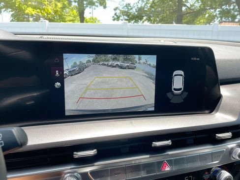 Used 2025 Kia Telluride S image 43