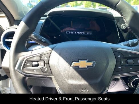 Used 2024 Chevrolet Trax LT w/ Driver Confidence Package FWD image 18
