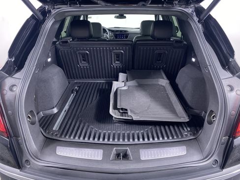 Certified 2023 Cadillac XT5 Premium Luxury w/ LPO, Floor Liner Package image 15