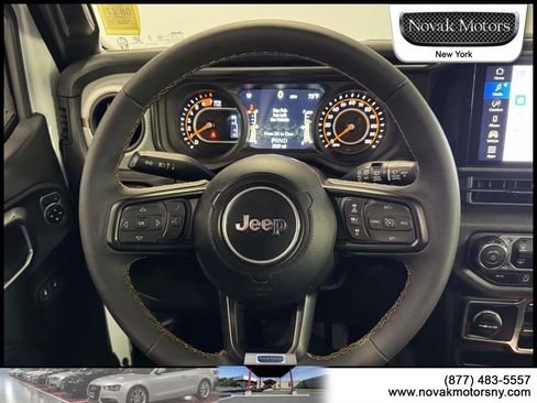Used 2024 Jeep Wrangler Unlimited Sport AWD/4WD image 16