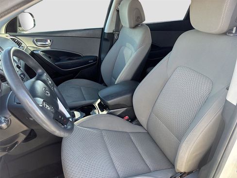 Used 2016 Hyundai Santa Fe SE image 21