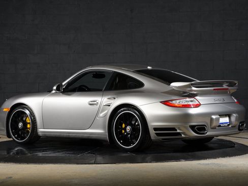 Used 2013 Porsche 911 Turbo S AWD/4WD image 19