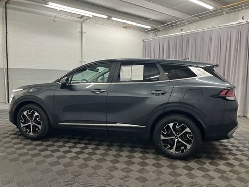 Certified 2023 Kia Sportage EX image 9