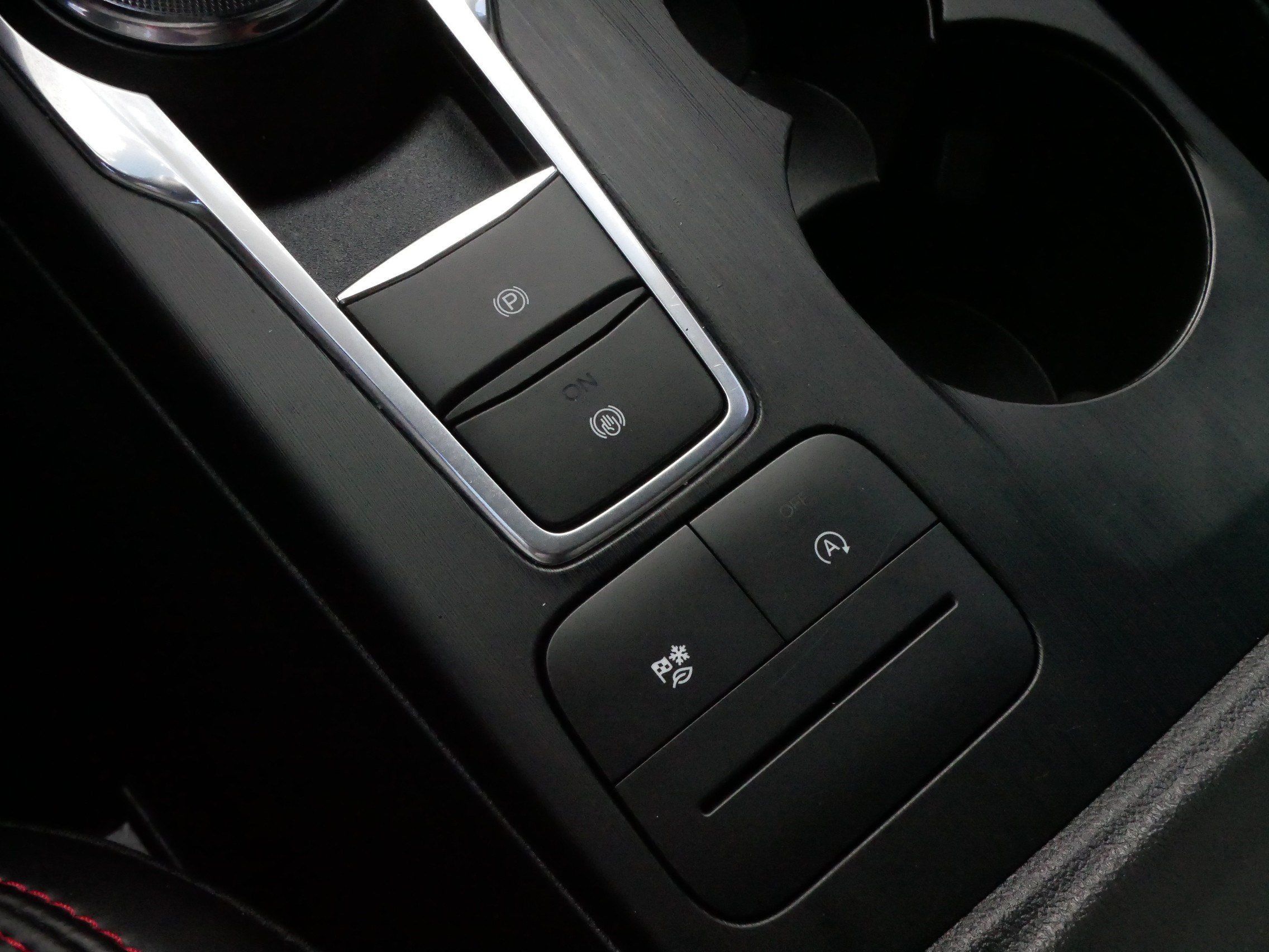 Used 2025 Ford Escape ST-Line AWD/4WD image 25