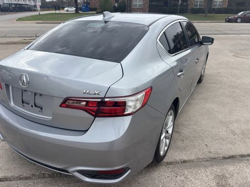 Used 2013 Acura ILX Hybrid w/ Technology Package image 3