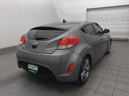 Used 2016 Hyundai Veloster w/ Option Group 03 FWD image 9
