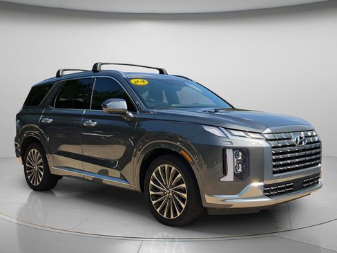 Used 2024 Hyundai Palisade Calligraphy FWD image 9