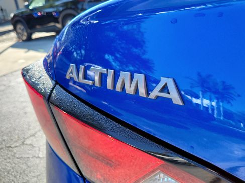 Certified 2025 Nissan Altima 2.5 SV FWD image 8