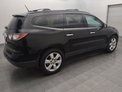 Used 2017 Chevrolet Traverse LT w/ Style and Technology Package FWD image 10