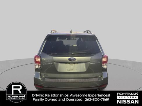 Used 2018 Subaru Forester 2.5i Premium w/ Protection Package #1 AWD/4WD image 4