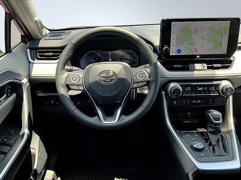 Used 2025 Toyota RAV4 Limited w/ Advanced Technology Package image 20