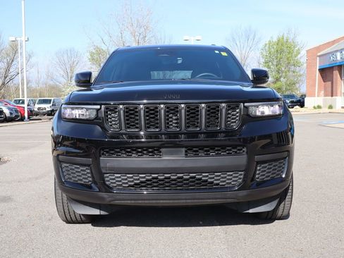 Used 2025 Jeep Grand Cherokee L Altitude AWD/4WD image 7