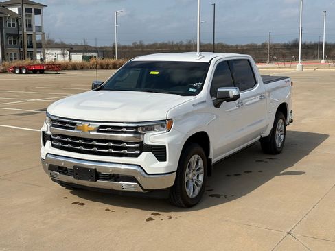 Certified 2025 Chevrolet Silverado 1500 LTZ image 14