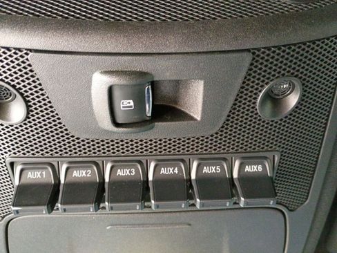 Used 2017 Ford F250 Platinum w/ FX4 Off-Road Package image 33