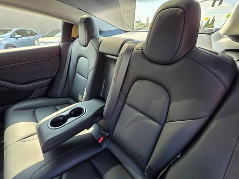 Used 2021 Tesla Model 3 Standard Range image 28