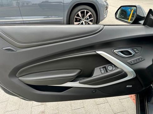 Used 2020 Chevrolet Camaro SS RWD image 10