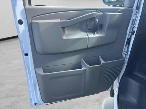 Used 2024 Chevrolet Express 2500 w/ Driver Convenience Package RWD image 9