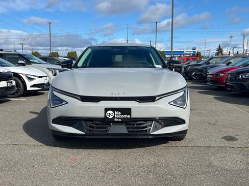 New 2025 Kia EV6 Wind AWD/4WD image 4